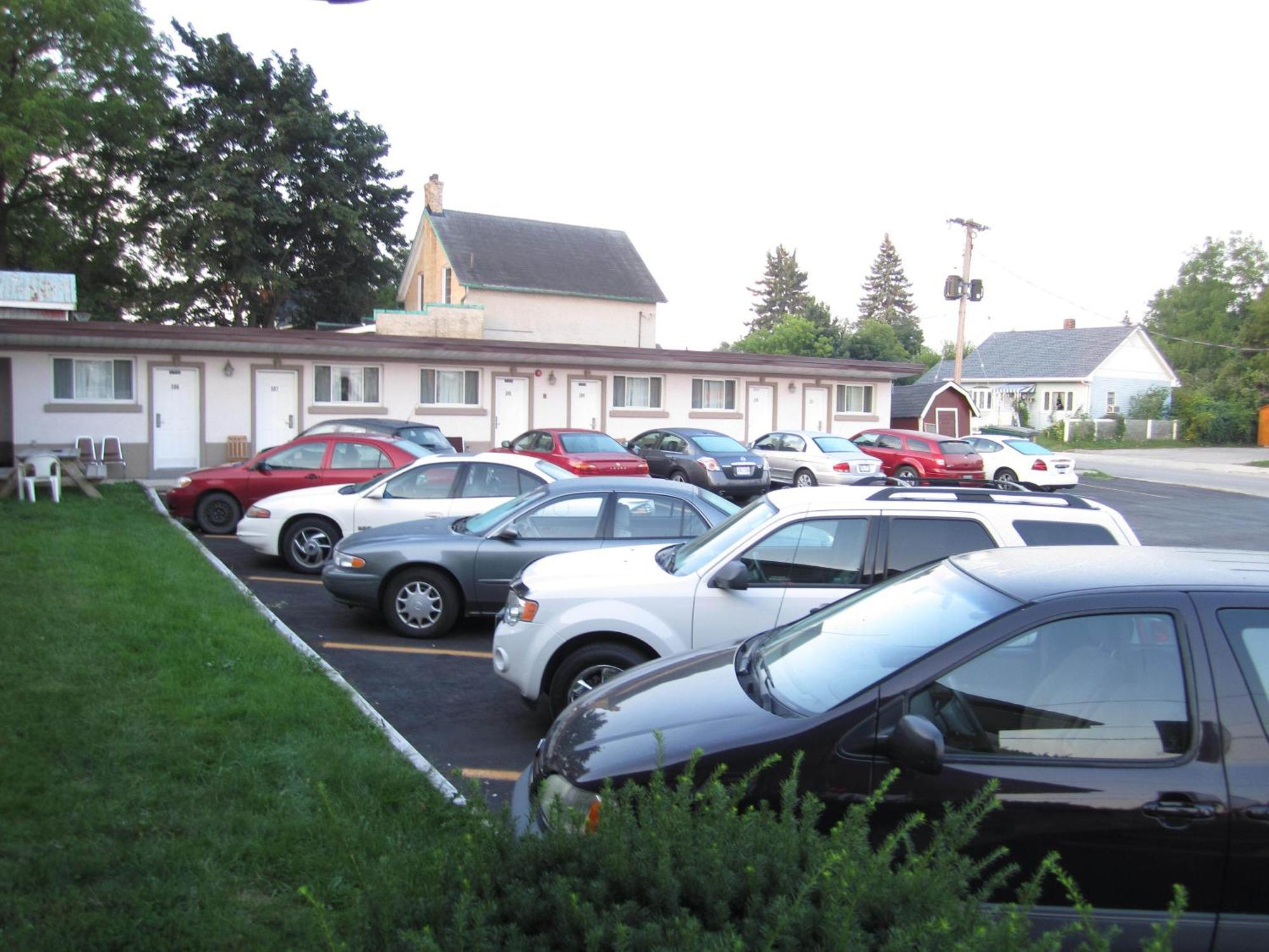 Canadiana Motel Hanover Eksteriør bilde